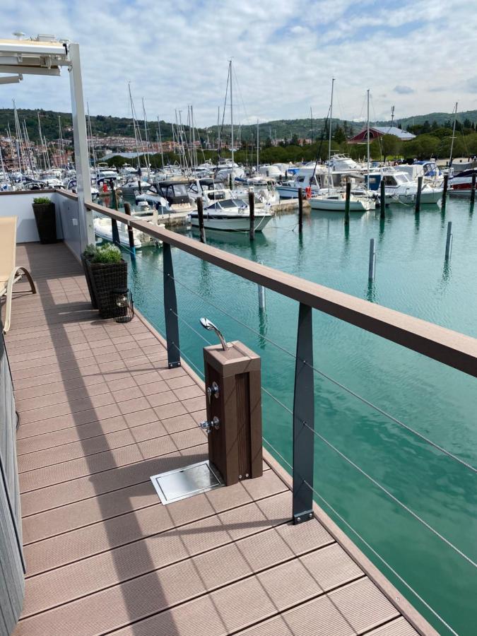 Вилла Floating House Blue Moon Порторож Экстерьер фото