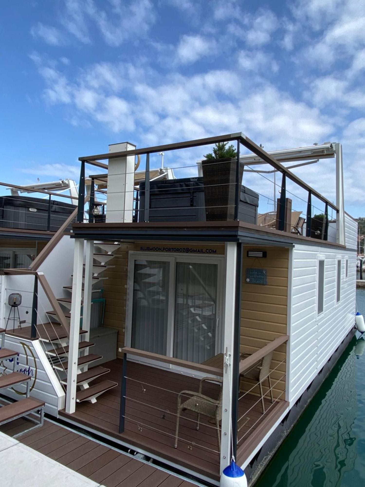 Вилла Floating House Blue Moon Порторож Экстерьер фото
